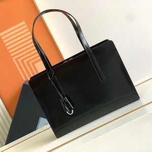 Reedição da bolsa de designer de luxo 1995 Bolsas de couro escovadas de couro de designer bolsas de bolsa de bolsas de bolsa de sacos de sacos de sacos de sacolas femininas