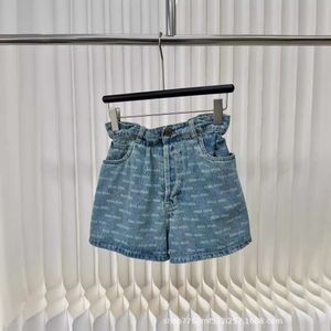 MM24春/夏のクラシックレタープリントVILATION GIRL FLOWER BUD JEANSショーツパンツパンツ