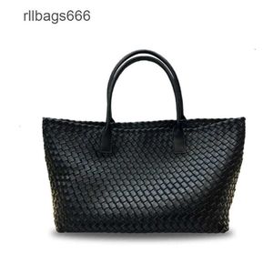 Bottegaas Venetas Tote Bag Women Bothes Woven Nuovi sacchetti di cesti Porta del portatile Extra portatile Cabat ascella