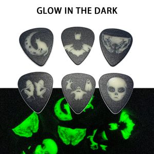 Gitarre 60pcs 0,71 mm Gitarren -Picks Luminous Celluloid Plectrum Mehrere Muster Akustische Elektrik -Ukulel -Gitarren -Mediator -Accessoires