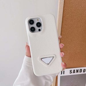 iPhone 15 Pro Max Designer Capa de Pebbled para Apple 14 Plus Samsung Galaxy S24 S23 Nota 20 Ultra Litchi Litchi Lens Bump Bump Bump Back Coque Fundas White