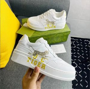 Andningsbara skor topp lyx design herr kvinna våren nya kvinnors casual skor mode trend läder sport sneakers storlek 35 - 45 ny 02