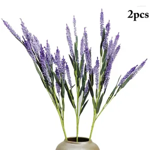 Dekorative Blumen 2pcs 12 Köpfe/Blumenstrauß Romantische Provence Künstliche Blume Purpur Lavendel Bouquet mit grünen Blättern für die Heimparty