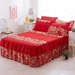 Threepiece Suit Bed Skirt Autumn Winter Simmons Big Bedding 1 Sheet 2 Pillowcase Bedspread Home Princess E11633 240415