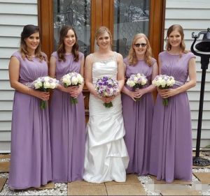 2024 Simple Lavender Bridesmaid Dresses Floor Length Cheap Ruched Pleats Floor Length Long Maid of Honor Gown Beach Weddig Guest Wear