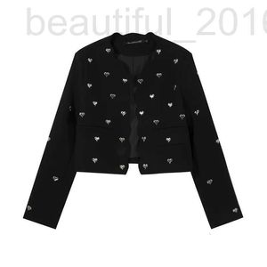 女性用ジャケットデザイナー22秋/冬Xiaoxiangjiaメタルハート厚いツイードブラック汎用性のある短いコートYrjk