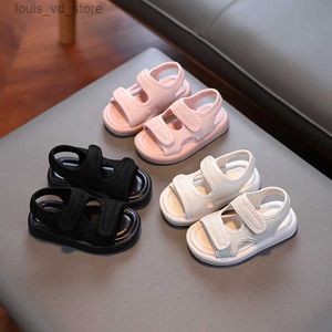 Sandaler Baby Boy Shoes Summer Sportskor Kids Beach Sandals First Walkers Toddler Girl Sandals T240415