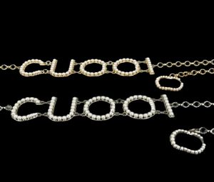 Womens Chain Belt Pearl Diamonds Midjeband Designer Golden Sliver Metal Belts Bokstäver Luxury Midjebälte Weote5800773