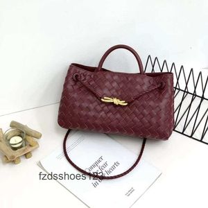 Large Handheld Bucket with New Woven Underarm One Women East/west Bag High-end Botteega Andiamo Venetas Leather Shoulder Designer Girl Bags Crossbody BLOD