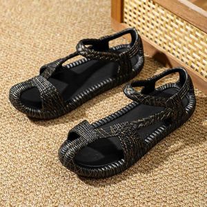 Slippers Straw Summer Couple Models Sandals Outdoor Beach Shoes Men And Women Breathable Large Size