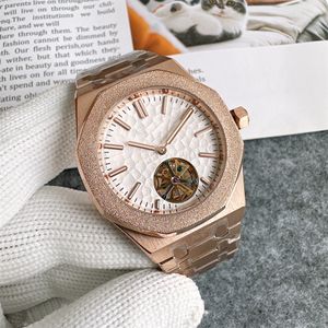 Designer Mens Scheletro Automatico orologio meccanico automatico 42 mm di alta qualità in acciaio inossidabile Orologio lussuoso Colore del prodotto Basato su immagini Montres de Luxe