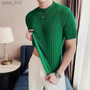 Mäns T-shirts Mens Kort ärm T-shirt stickad och ritad 2024 Summer High Elasticity Solid Casual Stripe Slim Fit Half Neck Knitted tröja YQ240415