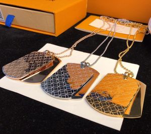Luxus Halskette Designer -Halsketten weibliche Edelstahlpaar Gold Sliver Military Card Kette Anhänger Schmuck Hals Geschenke für GI1385350