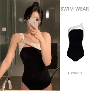 Kvinnors badkläder 2024 One Piece Korea Style Textured Off Shoulder Beach Wear Söt långärmad baddräkt Monokini Swimsuit Women