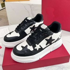 Кроссовки Толстый тренер Valenstino Super New Low Designer Shoes inele Men's Fashion's Fashion Универсальная подлинная кожаная звезда повседневная