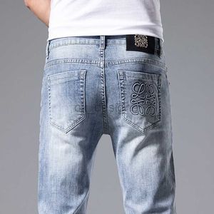 Herr jeans designer våren high-end ljusblå jeans mäns trendiga raka ben byxor långa byxor vårens höst sommar