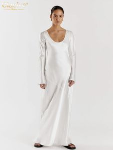 Claceive Sexig Slim White Satin Dress Ladies Bodycon Uneck Långärmning Ankellängd Eleganta enkla klänningar för kvinnor 240415