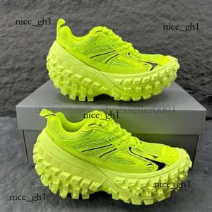 Baleciaga Track LED -Bilder 2023 Verteidiger Freizeitschuhe Sneaker für Männer Frauen Reifen Schuhreifen Gummi -Plattform Sneaker Klassisches Leder Blau Grün Beige 713