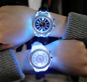 Luminous Diamond Watch Moda Man Woman Watches Color Led Jelly Silicone Transparent Children Wristwatch Casal para presente6011766