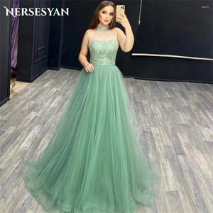 Vestidos de festa Nerseseyan Mint Green Glitter Formal Prom Lace Large Piso Pescoço Alto Garote de Vestido de noite sem mangas 2024 Vestidos