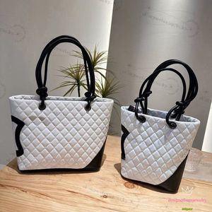 Cowhide Diamond Slattice Basket warzywny nosić torbę na ramię vintage TOBES Designer TOTE TOTE Bowling Boston Torba duża torebki torebki damskie