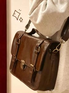 Vintage Hasp Messenger Bag Japanese JK Uniform Student High School Bag Fashion Office Lady Portfölj Crossbody Bag 240407