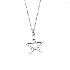 Collane a ciondolo 1pcs Pentagram Charms Woman CHOKER ACCESSORI PER DONNE Gioielli all'ingrosso Lunghezza 43 5 cm