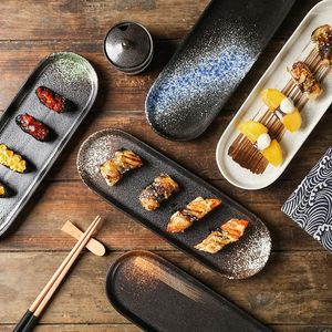 Tallrikar Rektangulär västerländsk platta elliptisk lång platt bakpanna Bordföreställning kommersiell japansk sushi