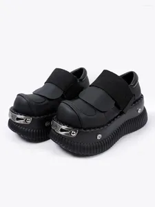 Lässige Schuhe 2024 Nischendesign Plattform Metall Punk Y2G Girl Asian Kultur echtes Leder Harajuku großer Kopf