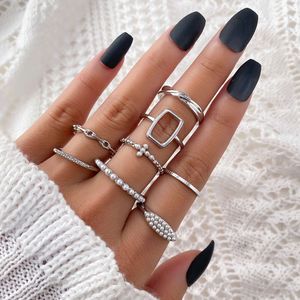 Wind New Alloy Cross 8 Personalized Set Pearl and Index Finger Joint Tail Ring