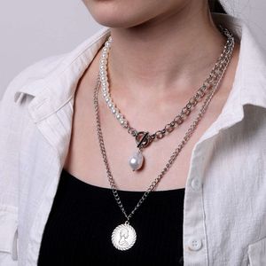 Choker Popularny minimalistyczny podwójny warstwowy Nieregularny barokowy naszyjnik z Pearl Queen