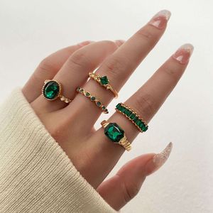 Creative Green Rhinestone Ring with Geometric Inlay and 5 Set Rings