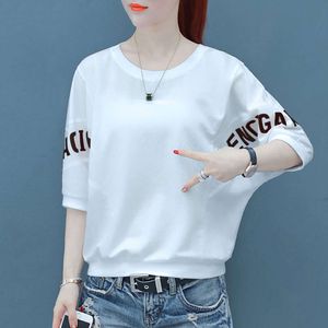 Großhandel der Baumwoll-T-Shirts für Frauen in2024 Sommerkoreanische Version Neues Frauenfledermaus-Fledermaus-Hemd halbe Ärmel