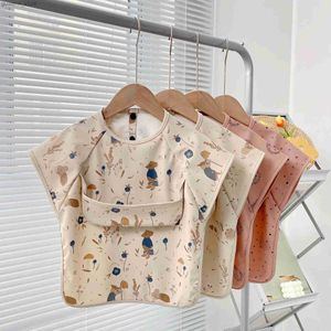 Bibbs Burp-dukar söta babyhaklappar Småbarn Baberos Bavoir Vattentät kortärmad förkläde Tecknad djur Barn som matar smock Bib Baby Stuff 0-6Y Y240415Y2404174IUQ