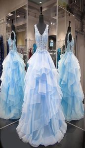 甘い16年のレースQuinceaneraドレスブルーチュールVestido Debutante 15 Anos Ball Gowns v Neck Sheer Prom Dresses for Party Ruffles9459639