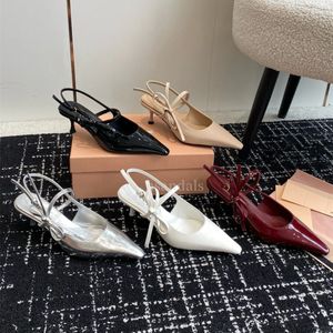 MM Designers Women Brand Buty luksusowe spiczasty palec wieczorowe buty imprezowe Kitten Obcasbacki skórzane pompki sandałowe sandały
