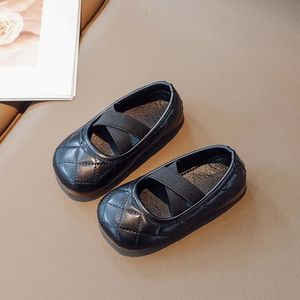 Flickor prinsessor skor barn skor avslappnad modedesigner mjuka läder platt skor rund tå barns balettlägenheter barnskor 2024