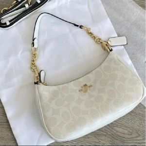 2024 Designer New Bag Classic Presbyopia Underarm Bag Fashionable One Shoulder Handheld Crossbody Mahjong Bag P20