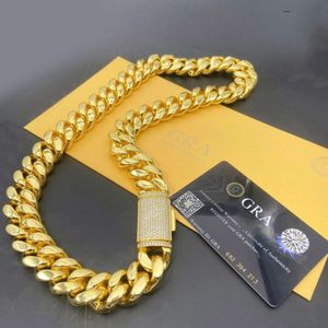 Miami Cuban Link Designer Bracelet Men 12mm 14mm Wide Gold Chain Micro Inlaid Moissanite Diamond in Buckle Rapper Hip Hop Jewelry Women Personalize Gift