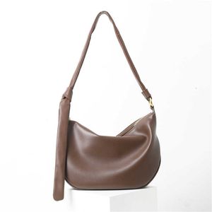 Womens Cowhide Bag for Spring 2024 Niche Design Simple and High-end Casual Leather Shoulder