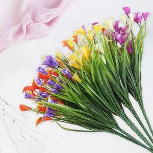 Dekorativa blommor konstgjorda utomhus 6 förpackningar plast calla lily faux grönska för trädgård vild