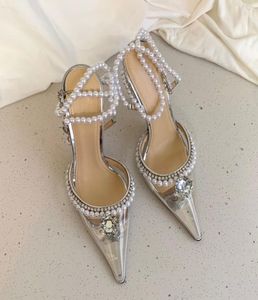 Mach Pearl Sandals 최고 품질의 고품질 고급 디자이너 투명 PVC 여성 드레스 신발 Ovski 장식 버클 힐 저녁 식사 5644929
