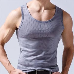 Men Ice Silk Tops Vest Outer Wear QuickDrying Mesh Hole Breathable Sleeveless TShirts Summer Cool Beach Travel Tanks 240415