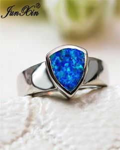 Bröllopsringar Junxin Minimalist Blue Fire Opal Ring 925 Silver Color Triangle Rainbow Stone Female Man Bands Engagement for Men1873885