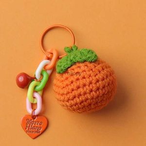 Keychains Lanyards Söt frukt Keychain för kvinnor Creative Knitting Cherry Car Keychain Strawberry Apple Cartoon Sticked Keyring For Keys Wholesale