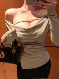 Women's T Shirts WOMENGAGA Slanted Shoulder Long Sleeved Split Bottomed Shirt For Women Ruffled Collar Slim Korean Tees Fashion F6NW