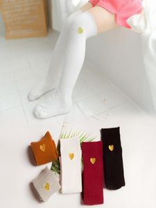 Ins Girls Love Heart Embroidered Princess Socks Children Vertical Stripe Sticked Knee High Legs Kids Cotton Bortable Sox A83252184111