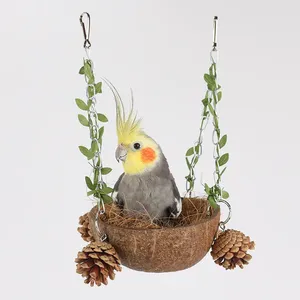 Andra fågelförsörjningar Coconut Shell House Hide Nest Shelter Hanging Birdhouse Cage Habitats Decor för Hamster Sugar Glider Parrot