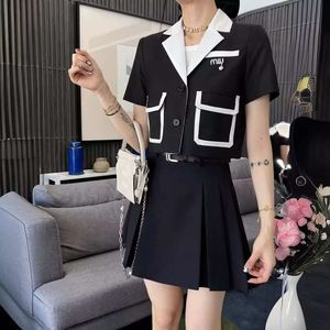 Designer 24Ss Spring/Summer New Academy Style Collar Contrast Splicing Letter Suit Coat+Folded Half Skirt Versatile Set