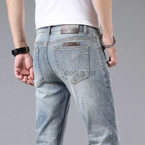 Jeans de jeans masculinos jeans de ponta para a primavera/verão masculino Novo Slim Fit Small Straight Tube Business Men Summer Pants